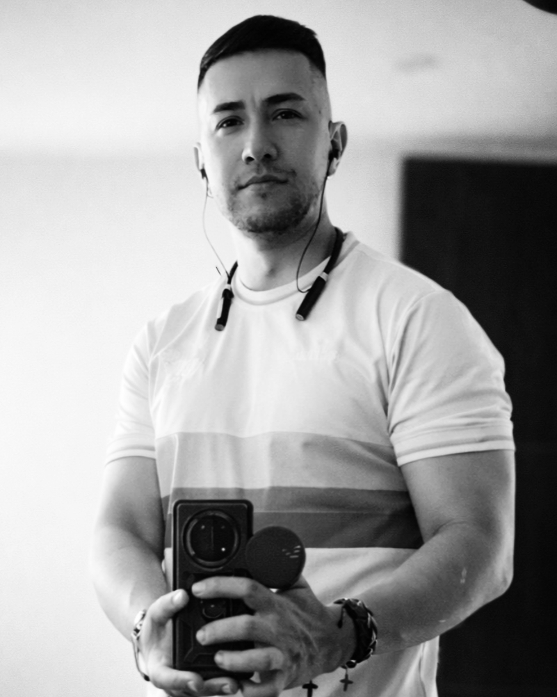 Tinder profile picture for @ocr