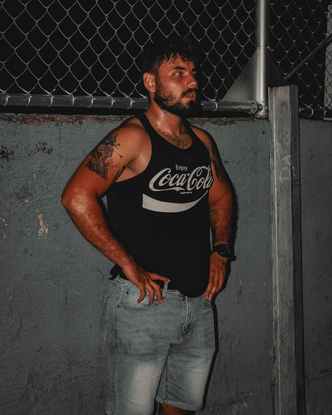 Tinder profile picture for @flowa