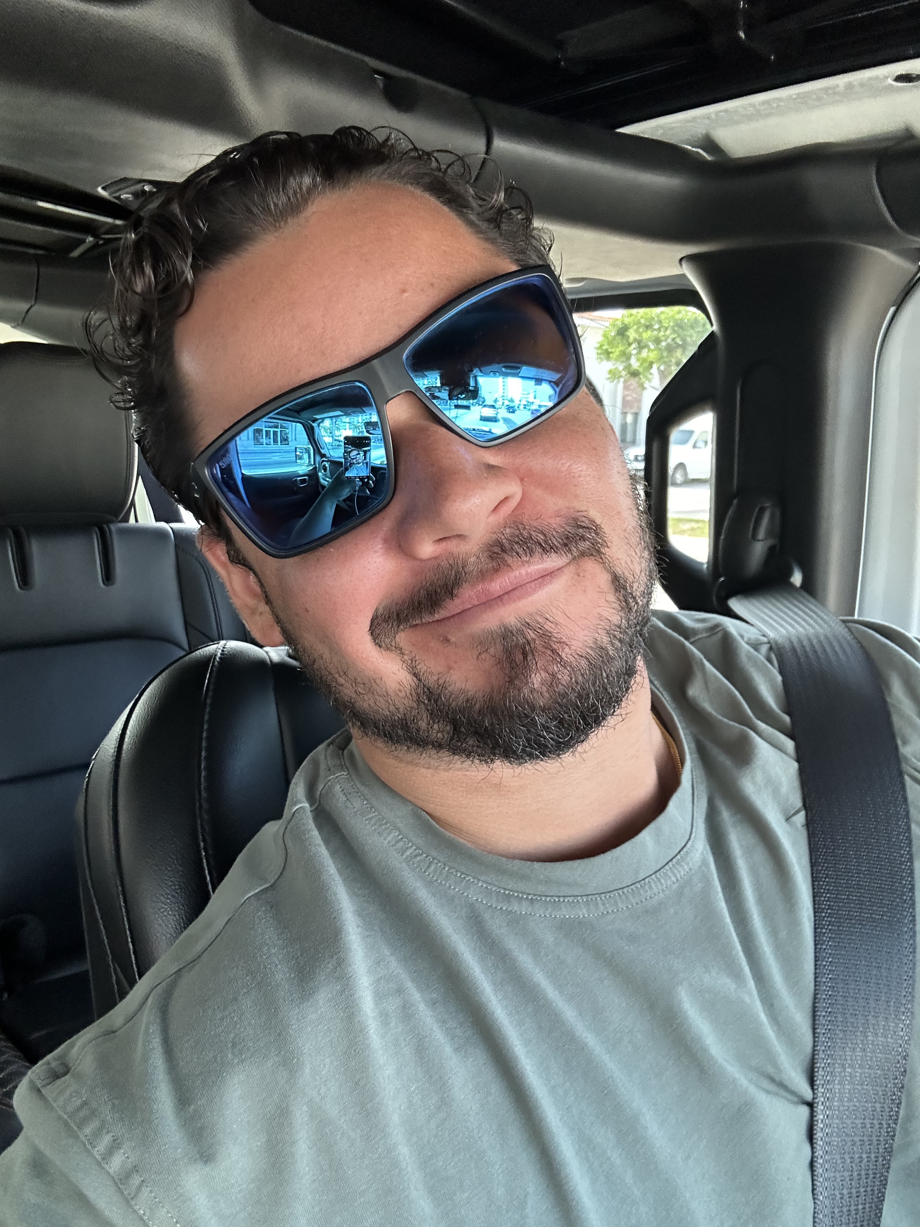 Tinder profile picture for @joelvo