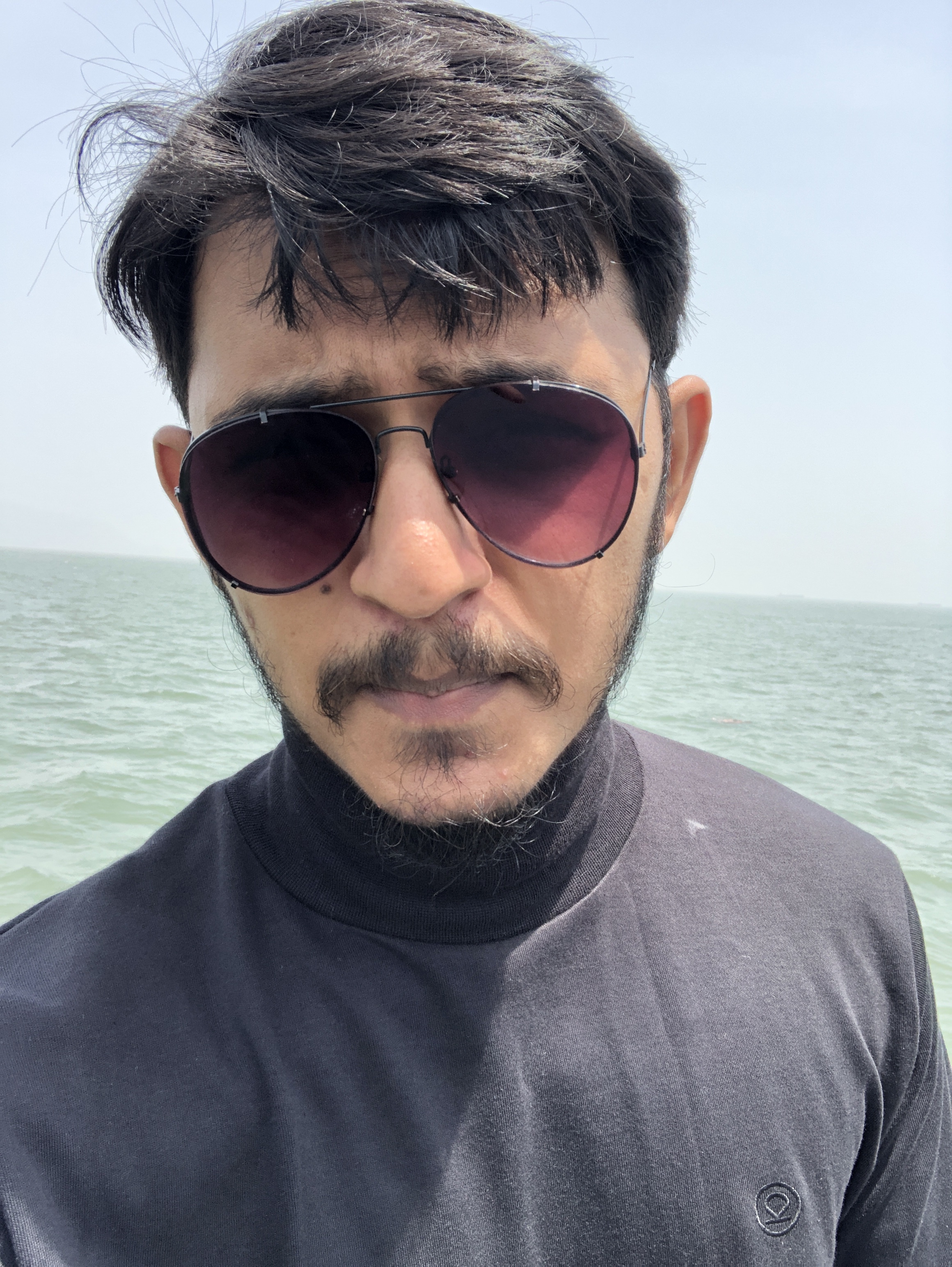 Tinder profile picture for @hg