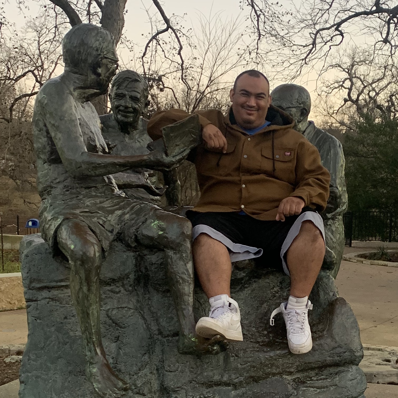 Tinder profile picture for @gustaco