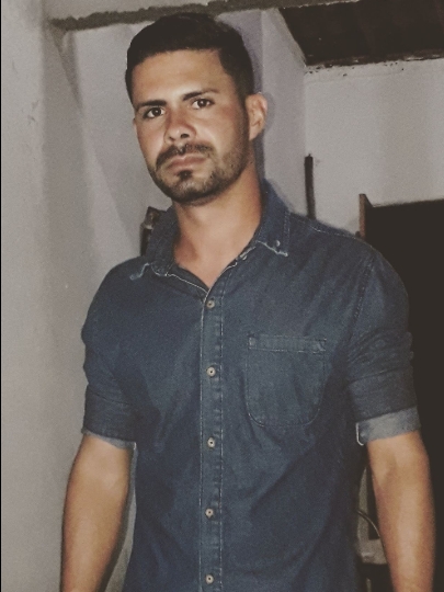 Tinder profile picture for @islan
