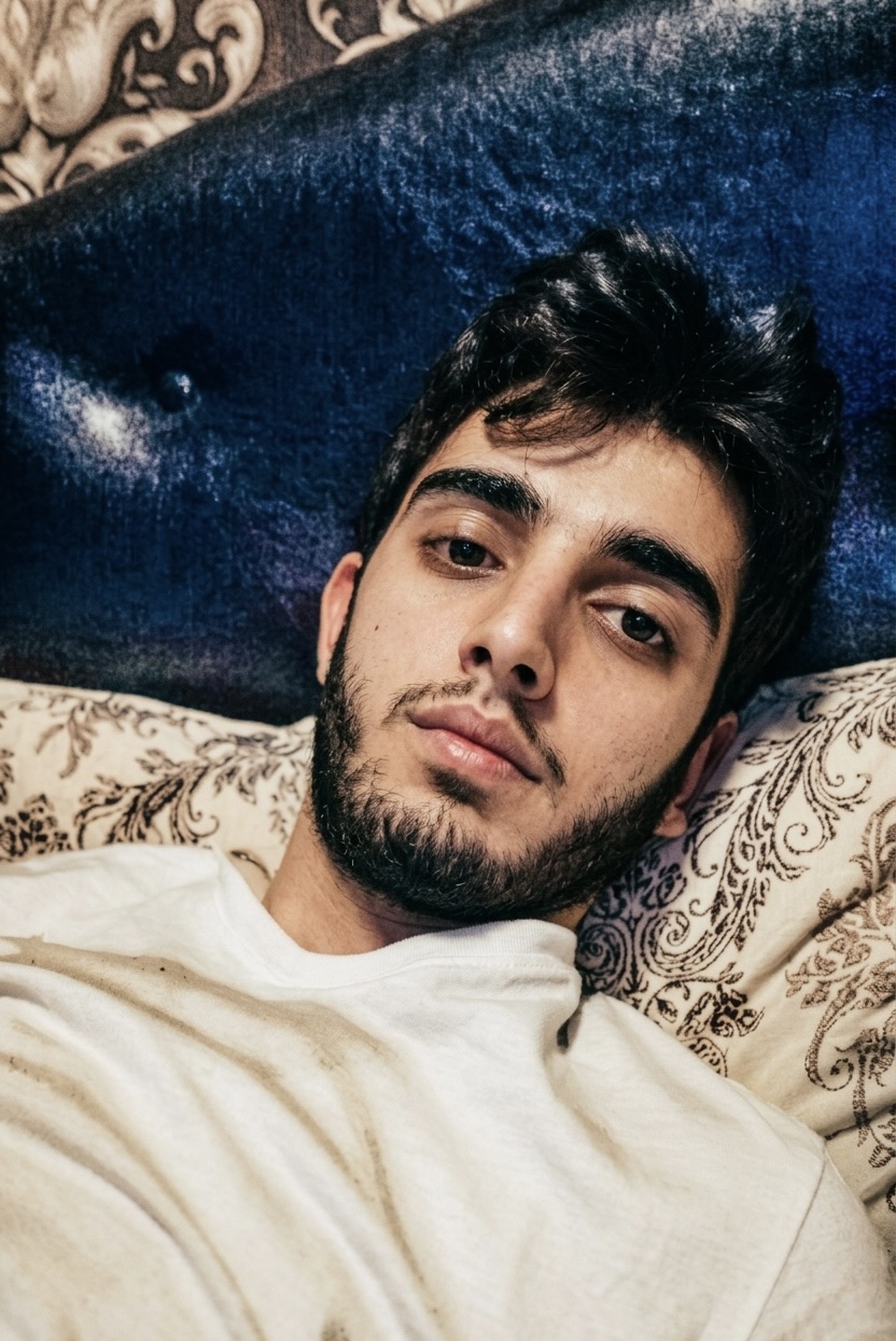 Tinder profile picture for @sargsyan