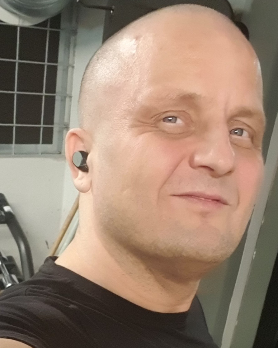 Tinder profile picture for @tomsen