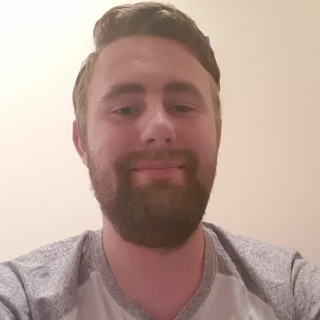 Tinder profile picture for @muggers