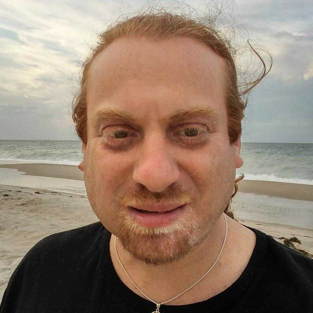 Tinder profile picture for @mrenoch
