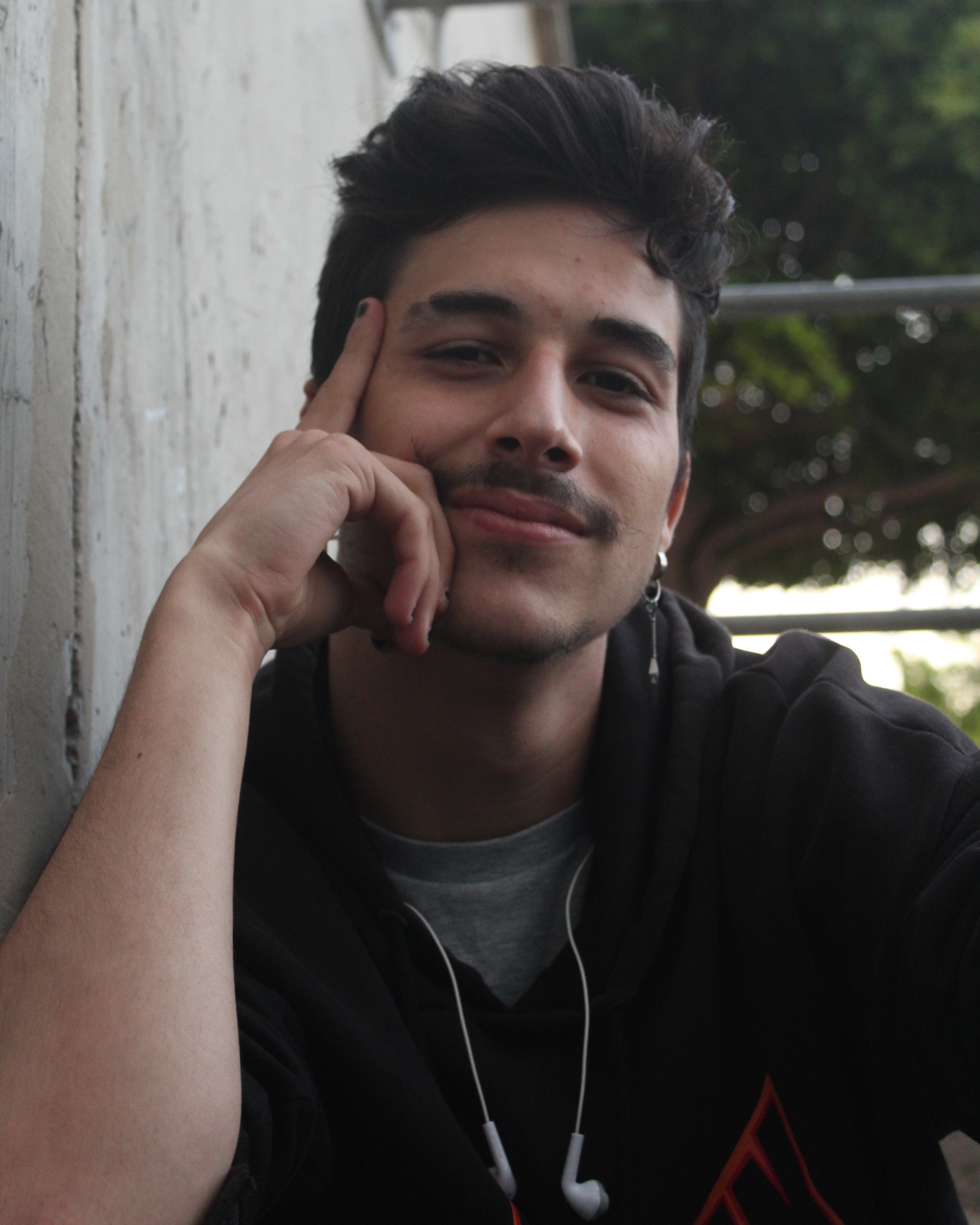 Tinder profile picture for @gekito