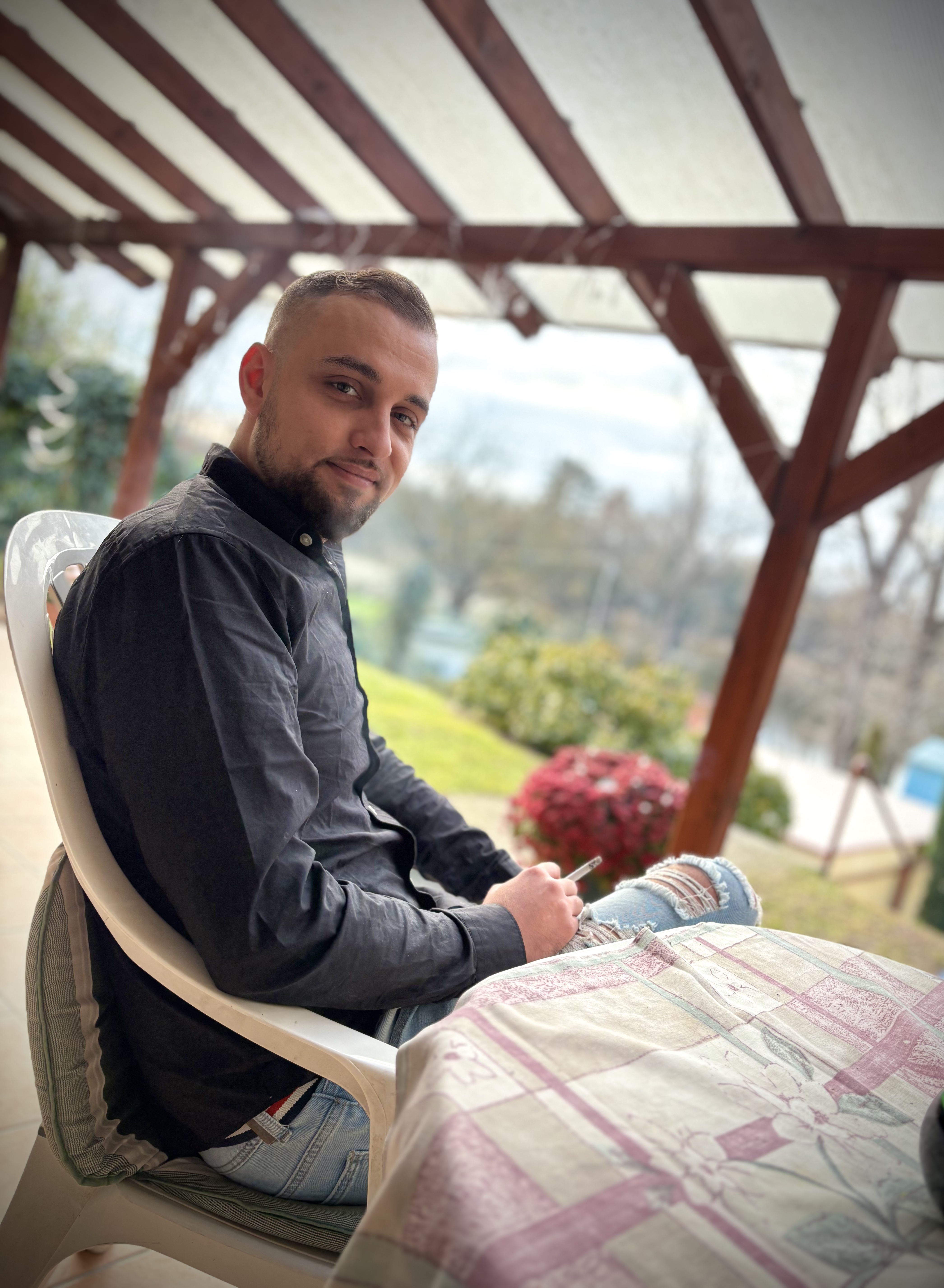 Tinder profile picture for @swedish