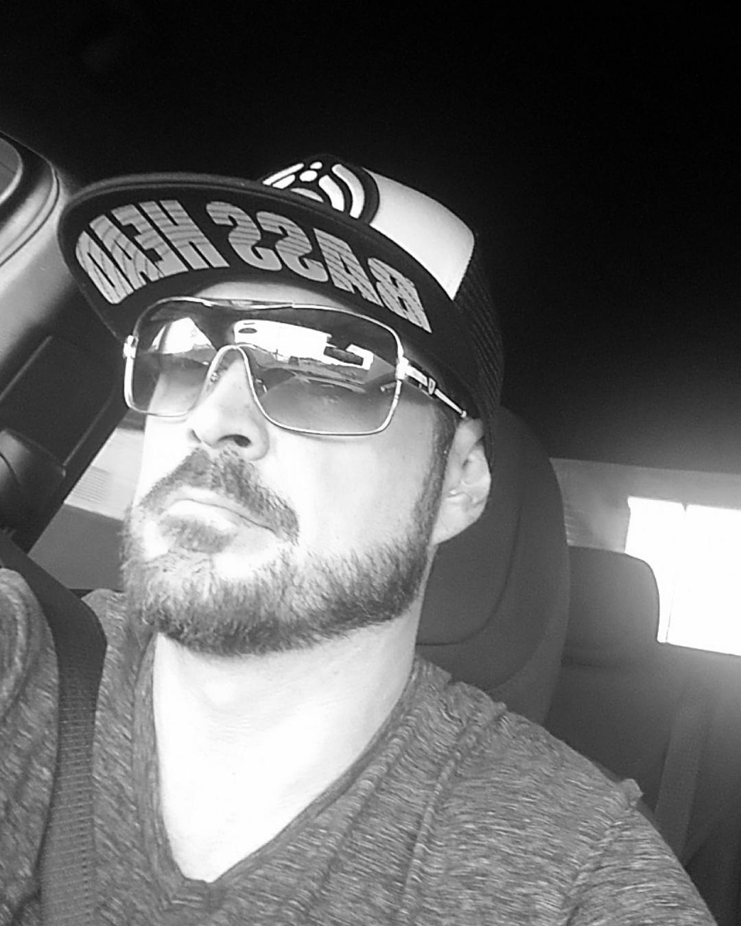 Tinder profile picture for @porch