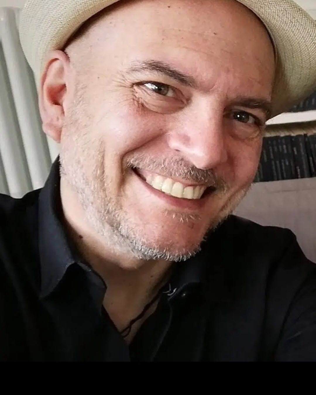 Tinder profile picture for @perils