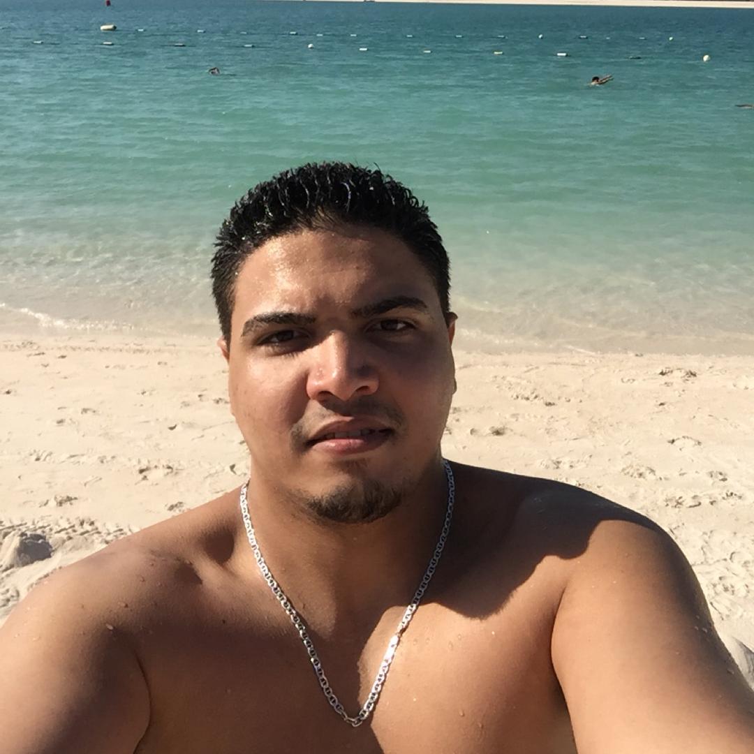 Tinder profile picture for @unit