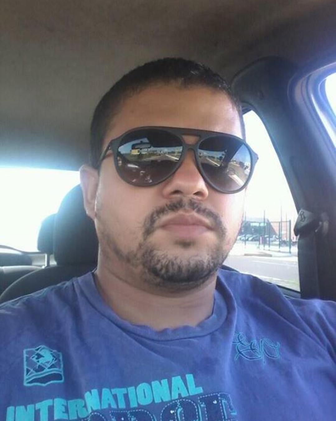 Tinder profile picture for @rafaelgo