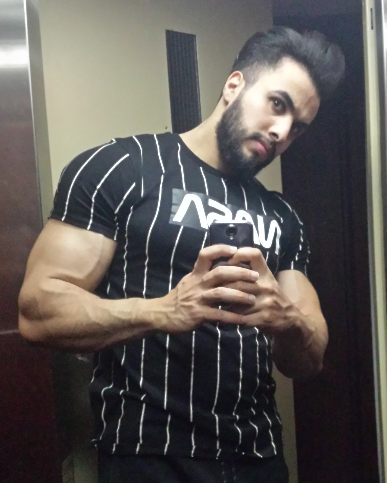 Tinder profile picture for @testosterone