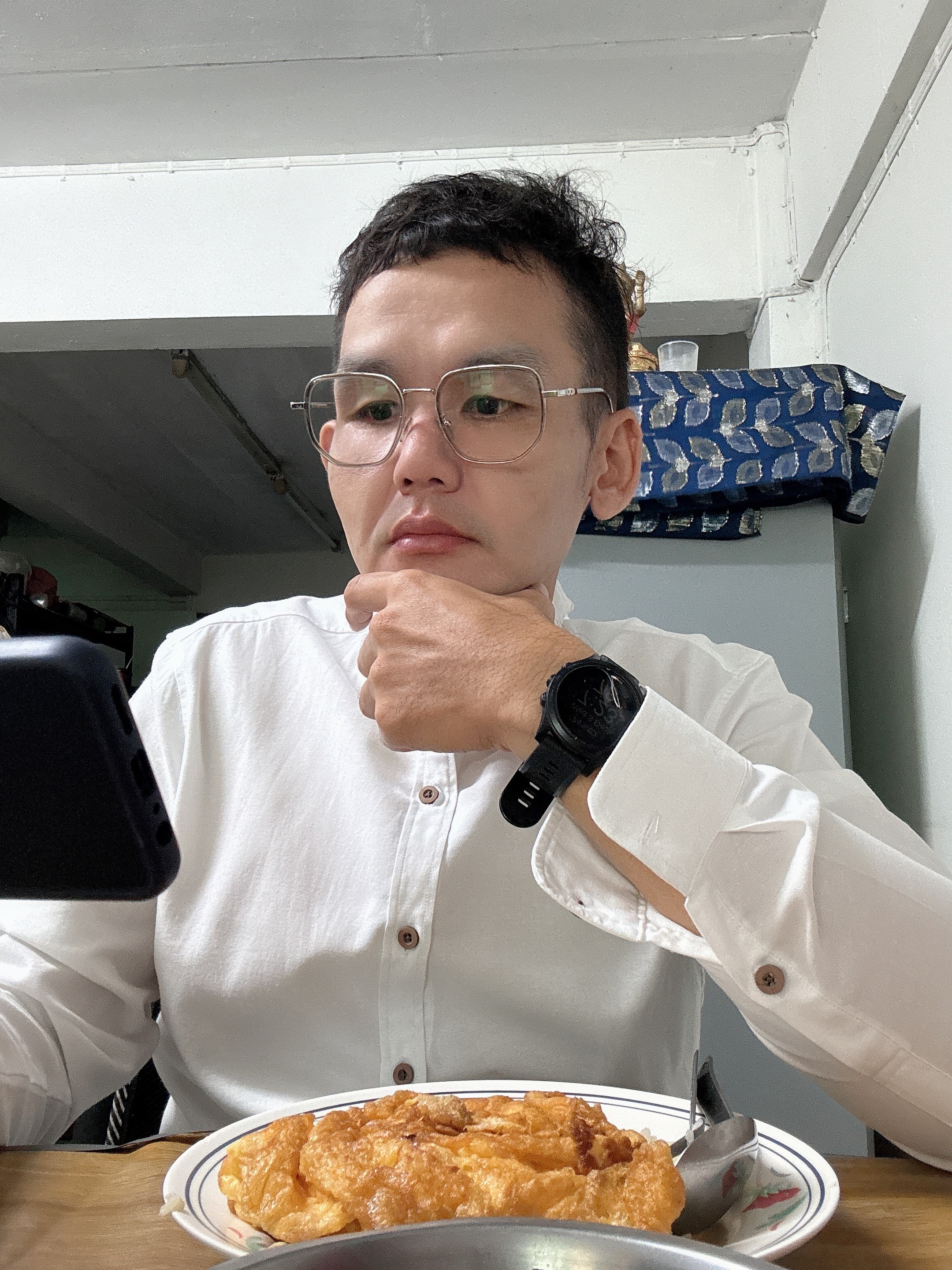 Tinder profile picture for @fluorescent