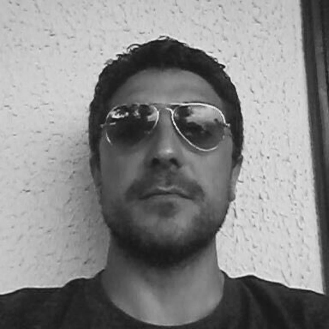 Tinder profile picture for @gaio