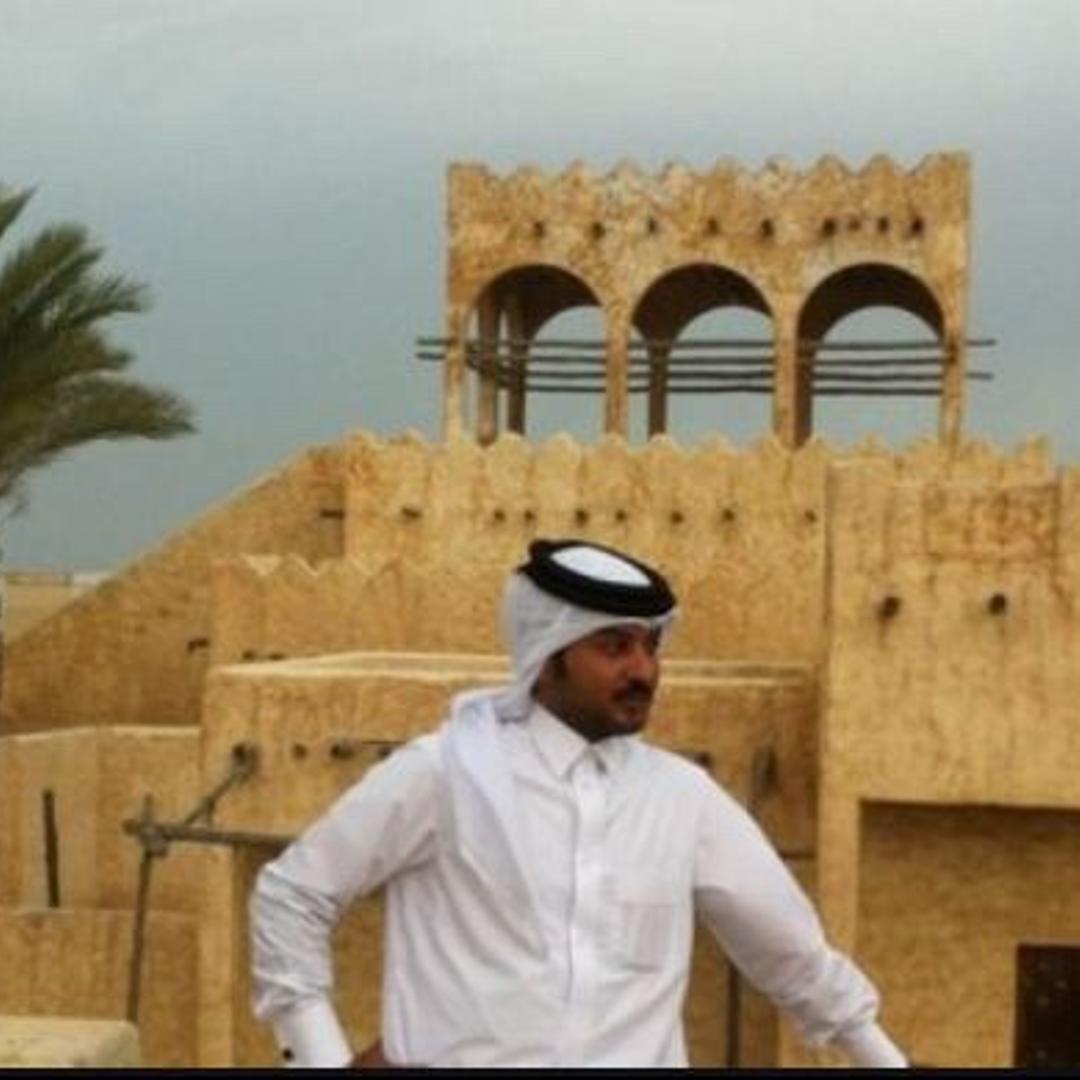 Tinder profile picture for @qatar