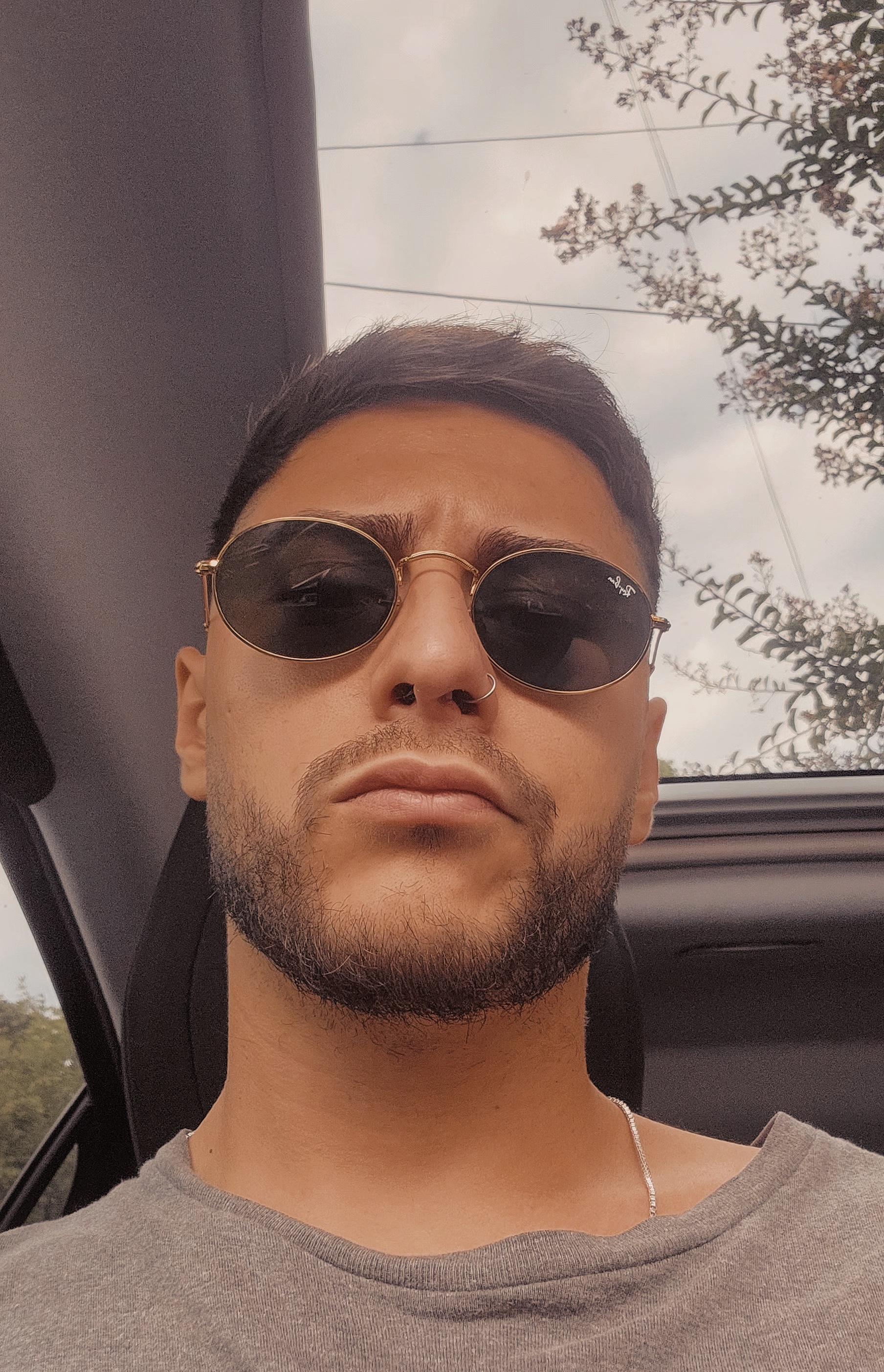 Tinder profile picture for @juancho