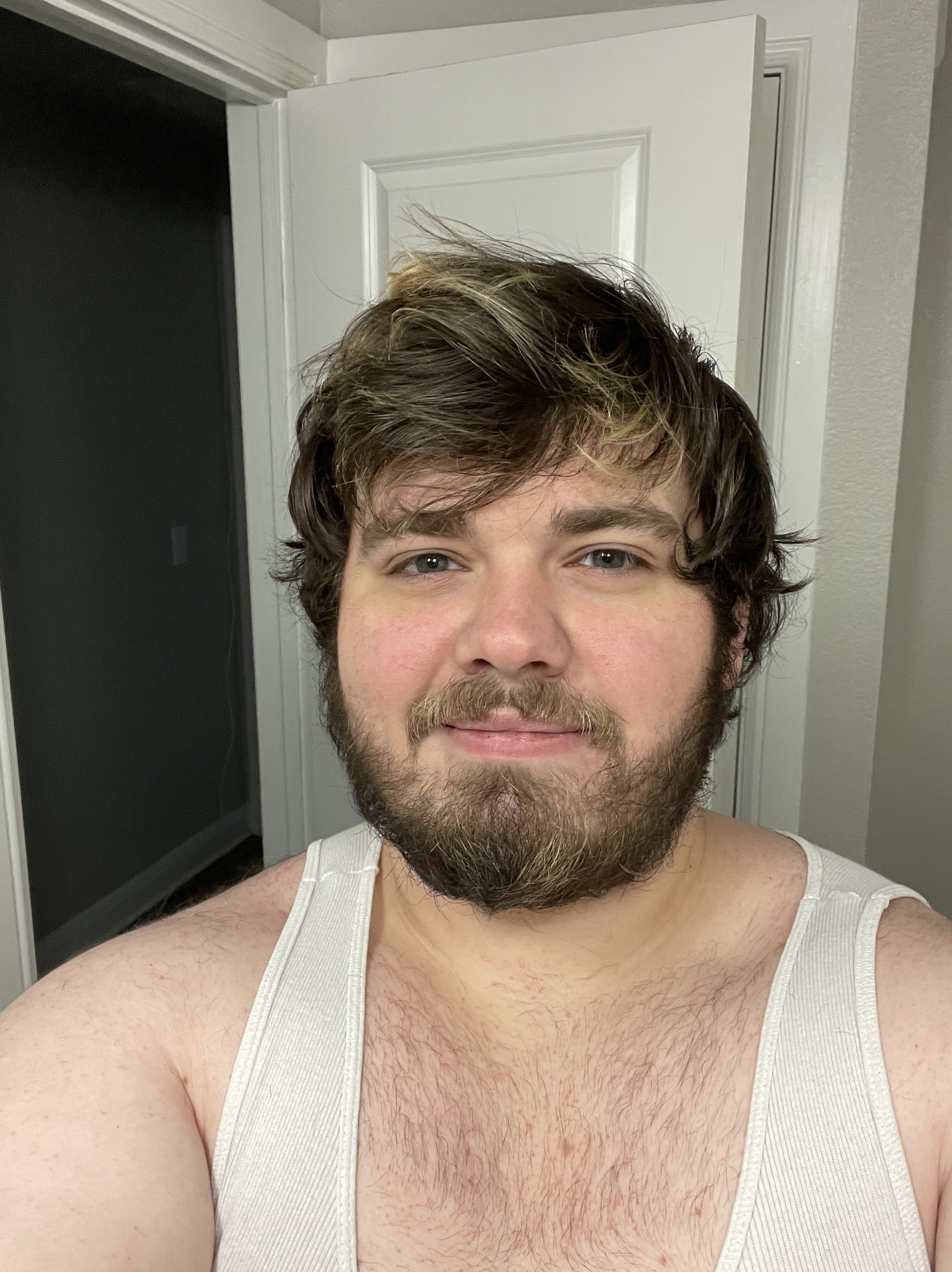 Tinder profile picture for @pollard