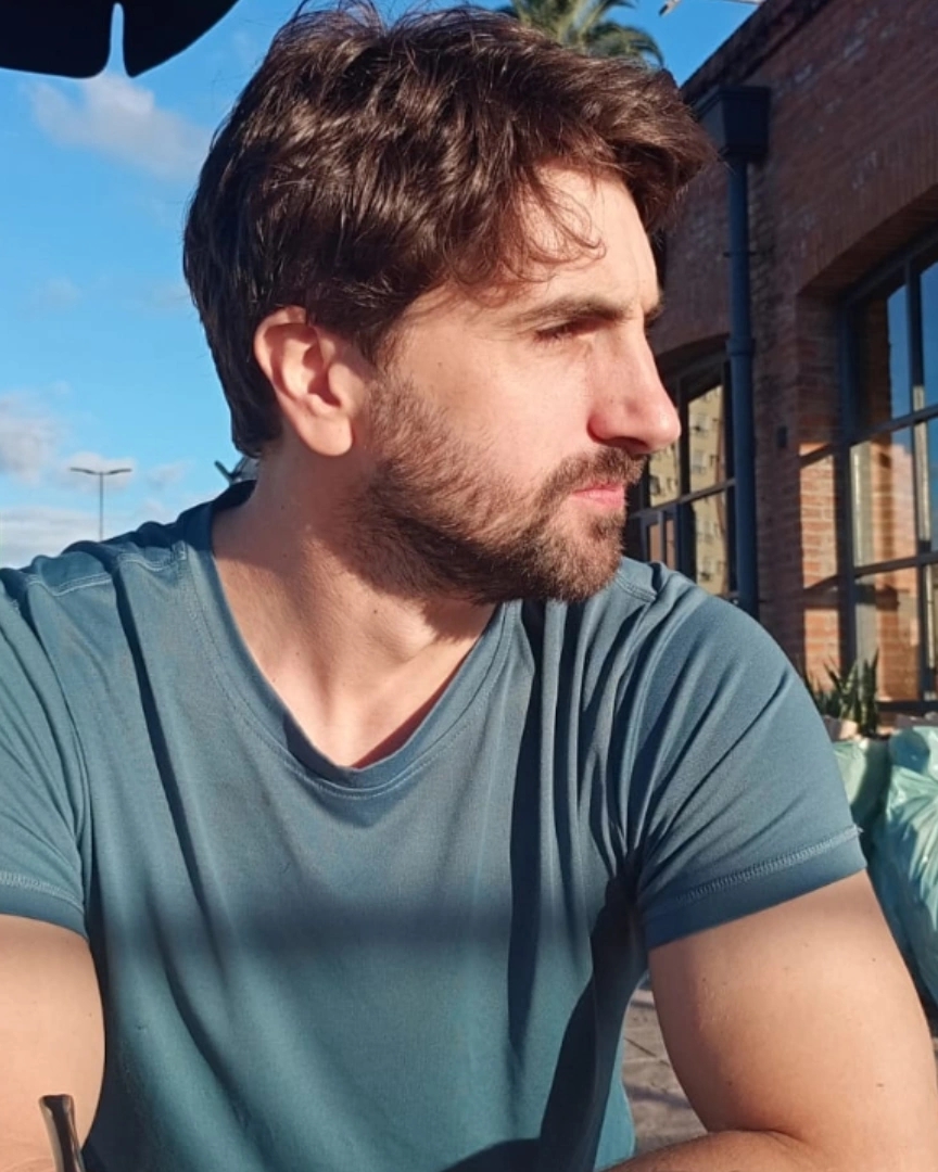 Tinder profile picture for @nachioz