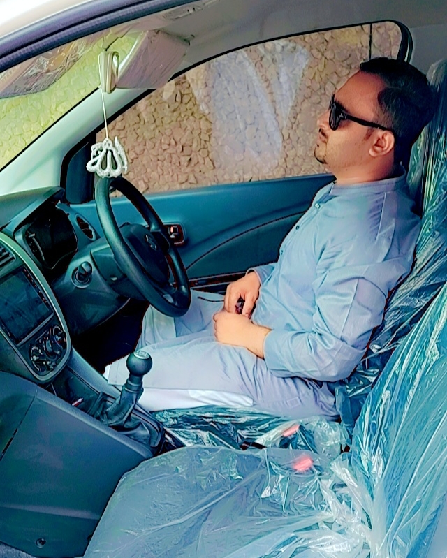 Tinder profile picture for @haseebkhan