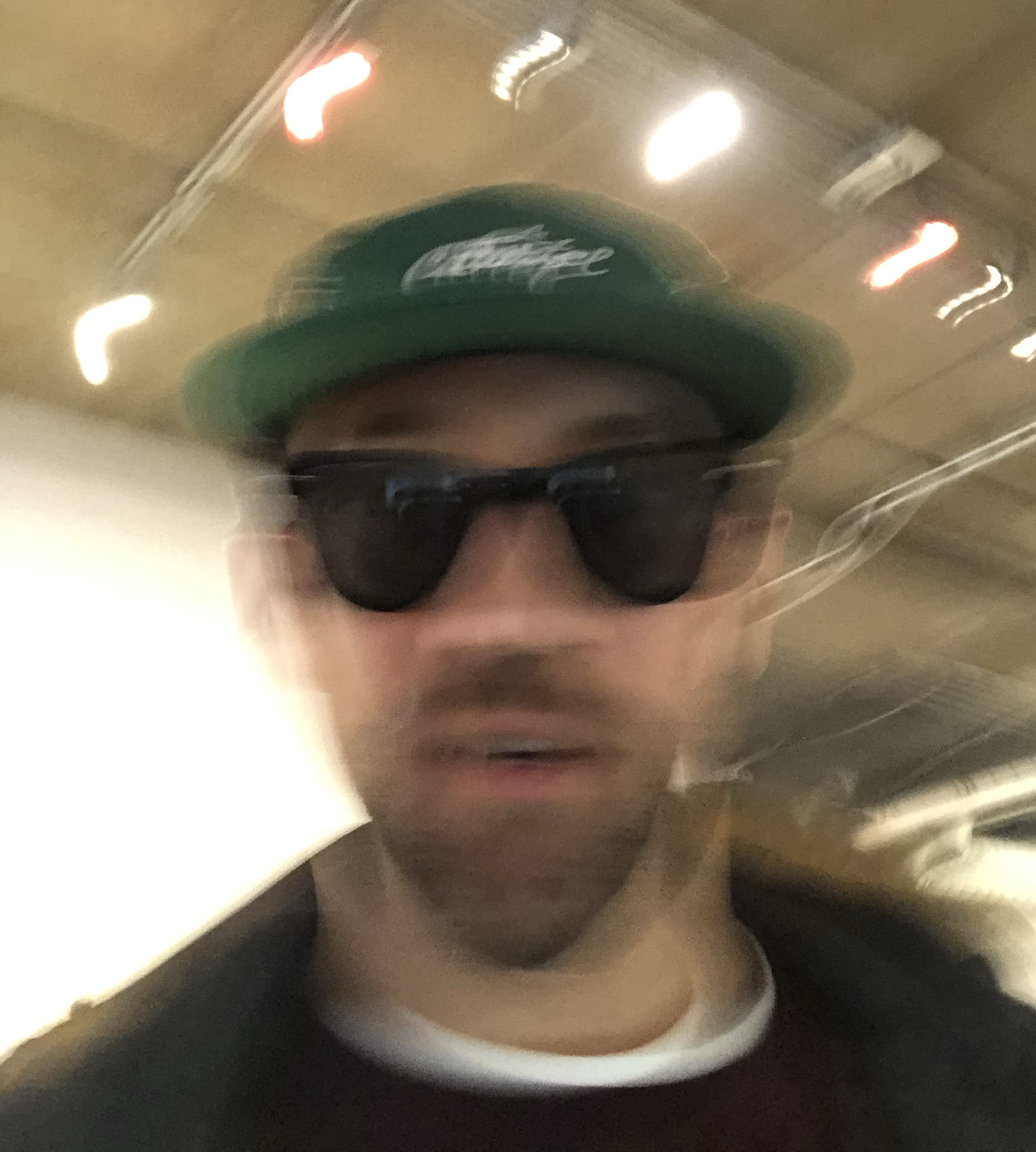 Tinder profile picture for @sayhigh