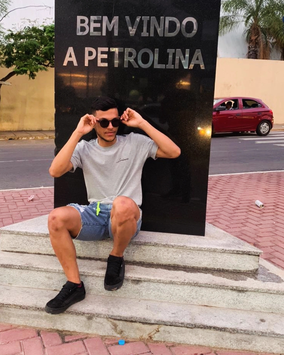 Tinder profile picture for @vitinho69