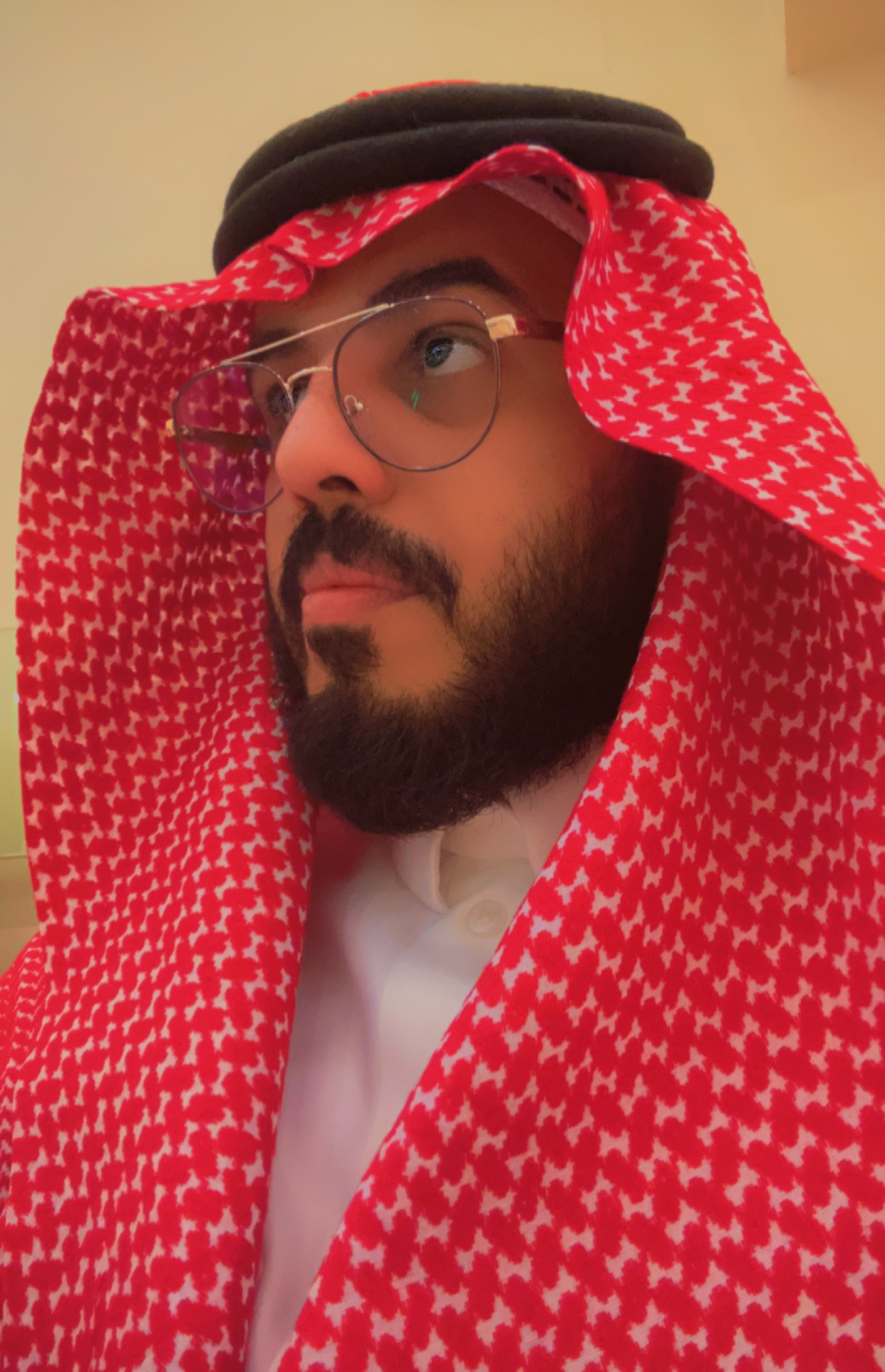 Tinder profile picture for @los
