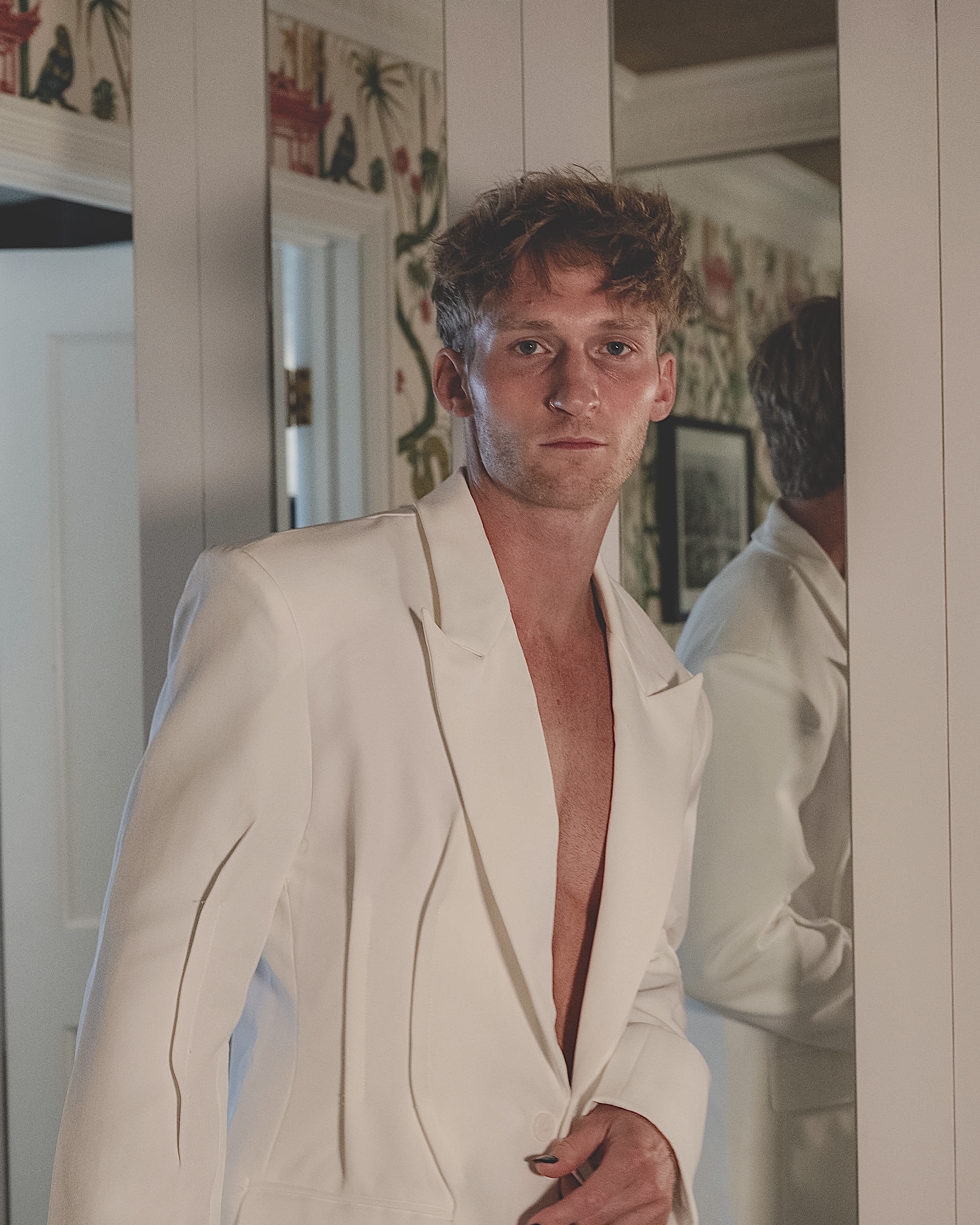 Tinder profile picture for @joelwe