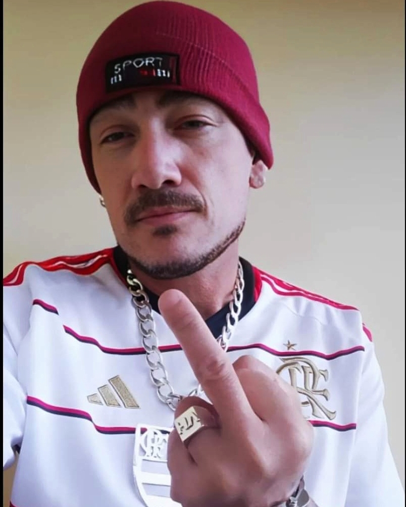 Tinder profile picture for @victor5