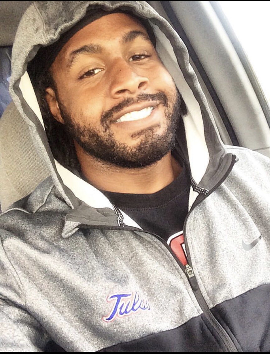 Tinder profile picture for @mract1on
