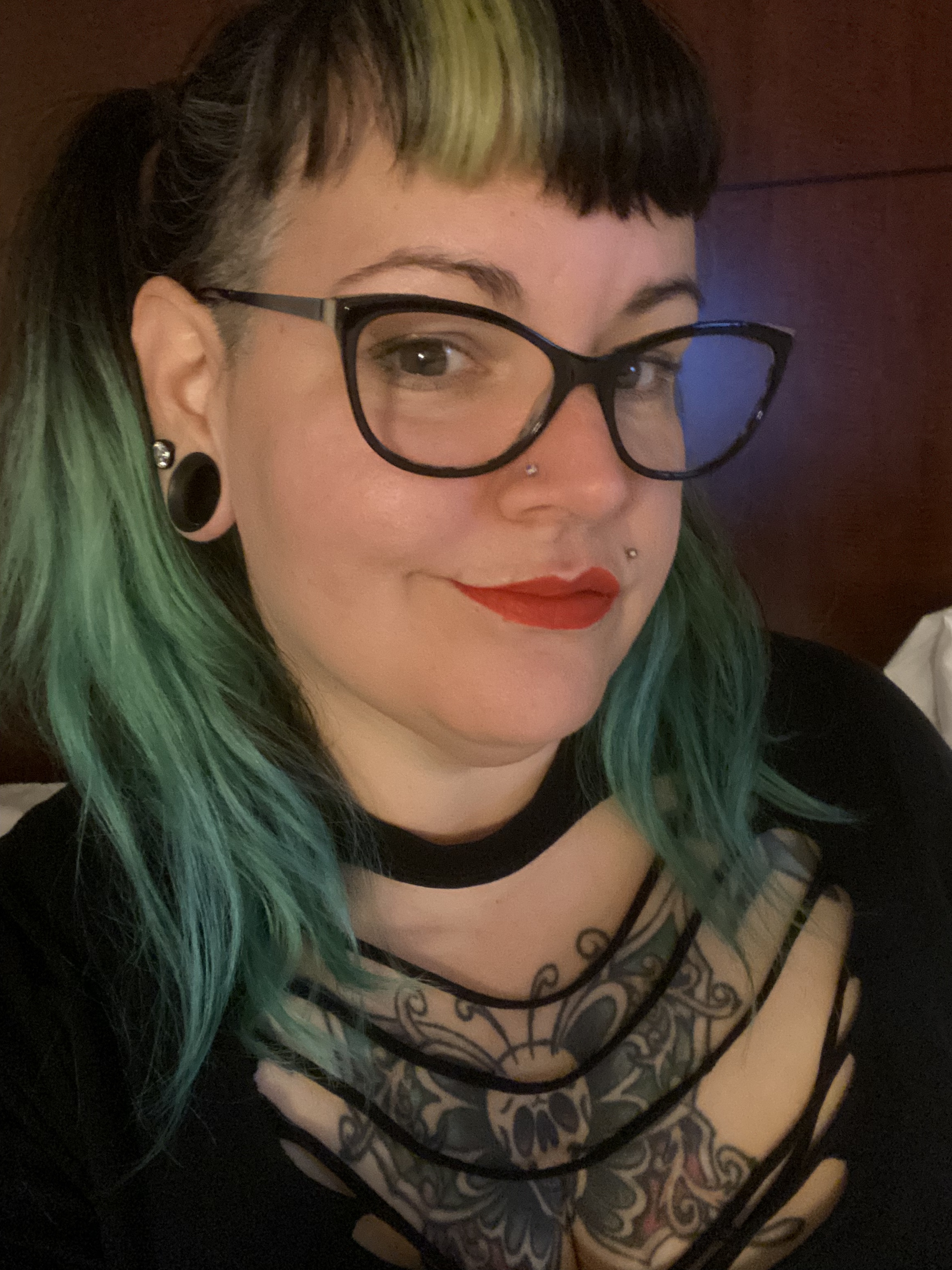 Tinder profile picture for @kittens