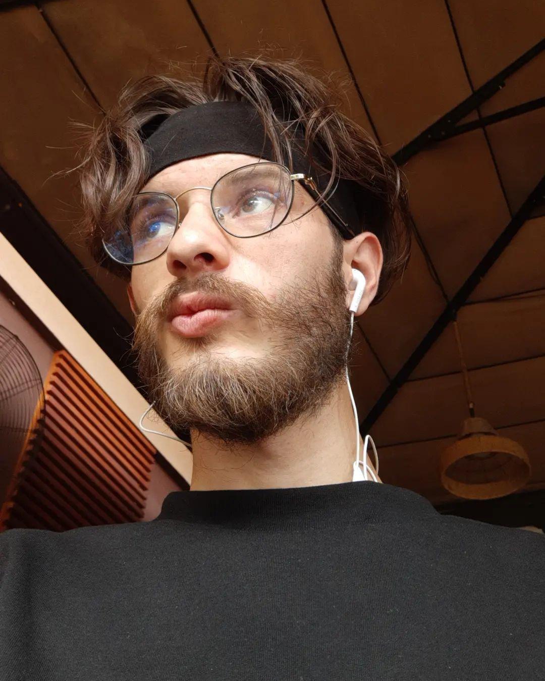 Tinder profile picture for @irwin