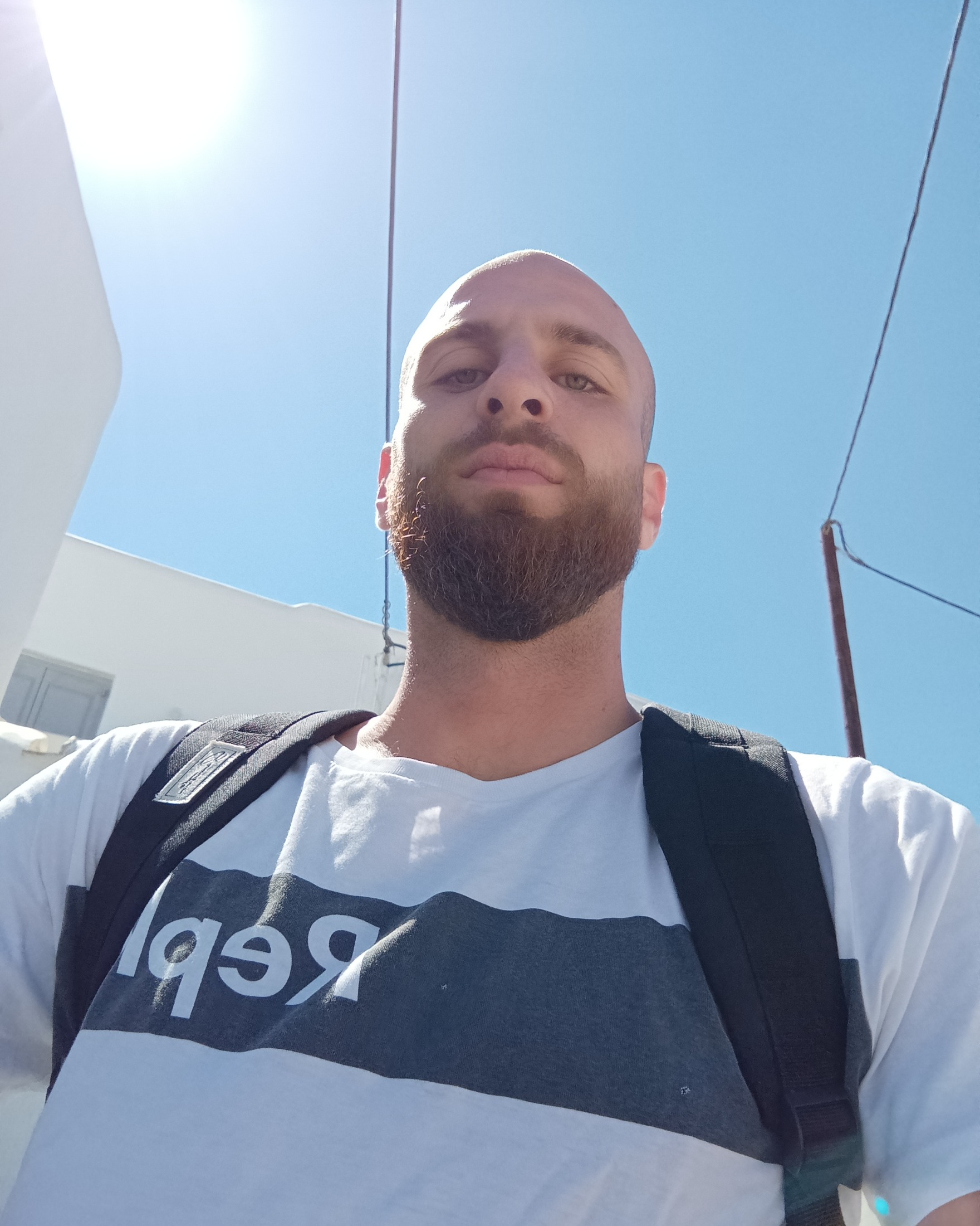 Tinder profile picture for @kosmas