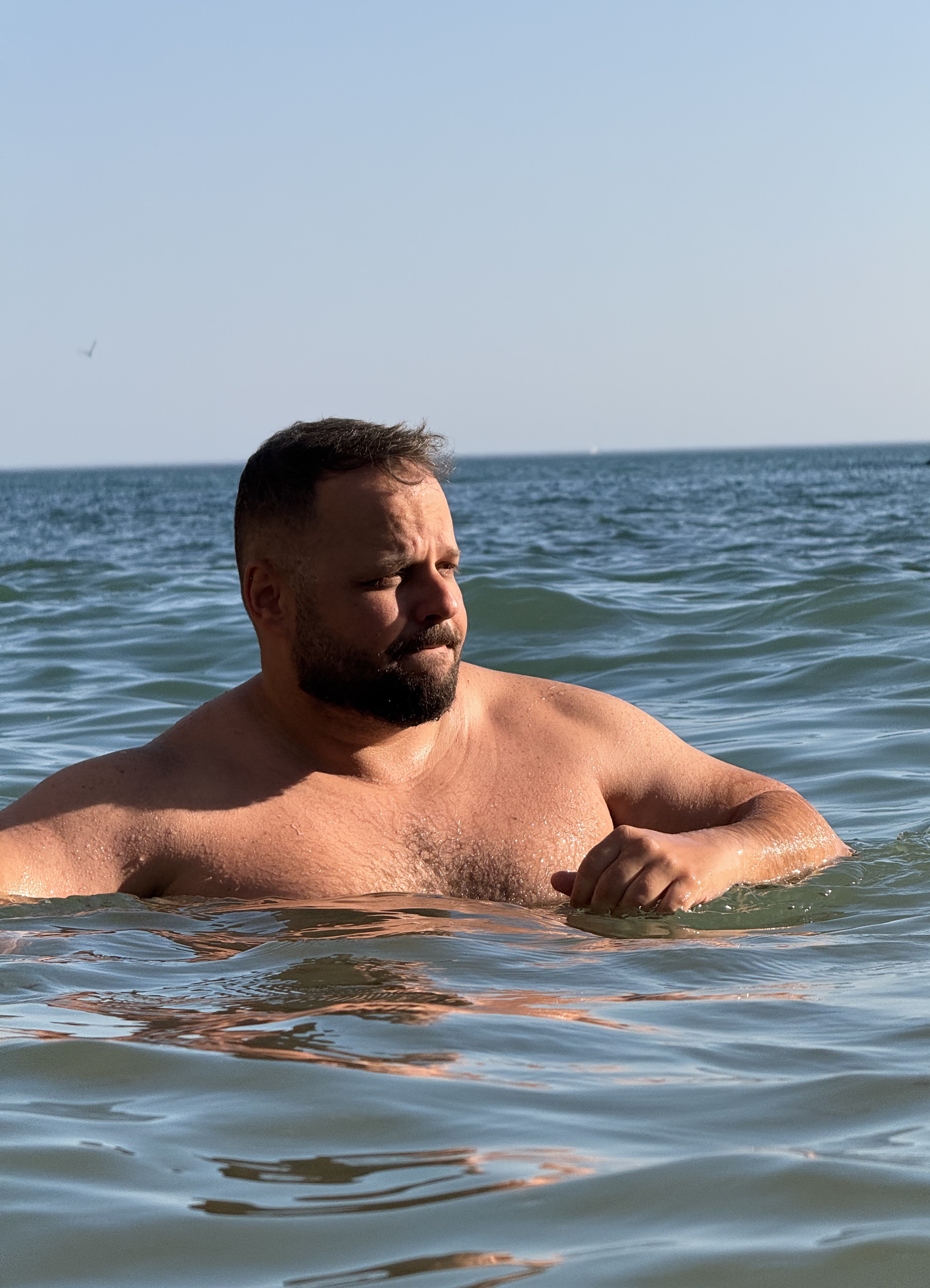 Tinder profile picture for @mauled