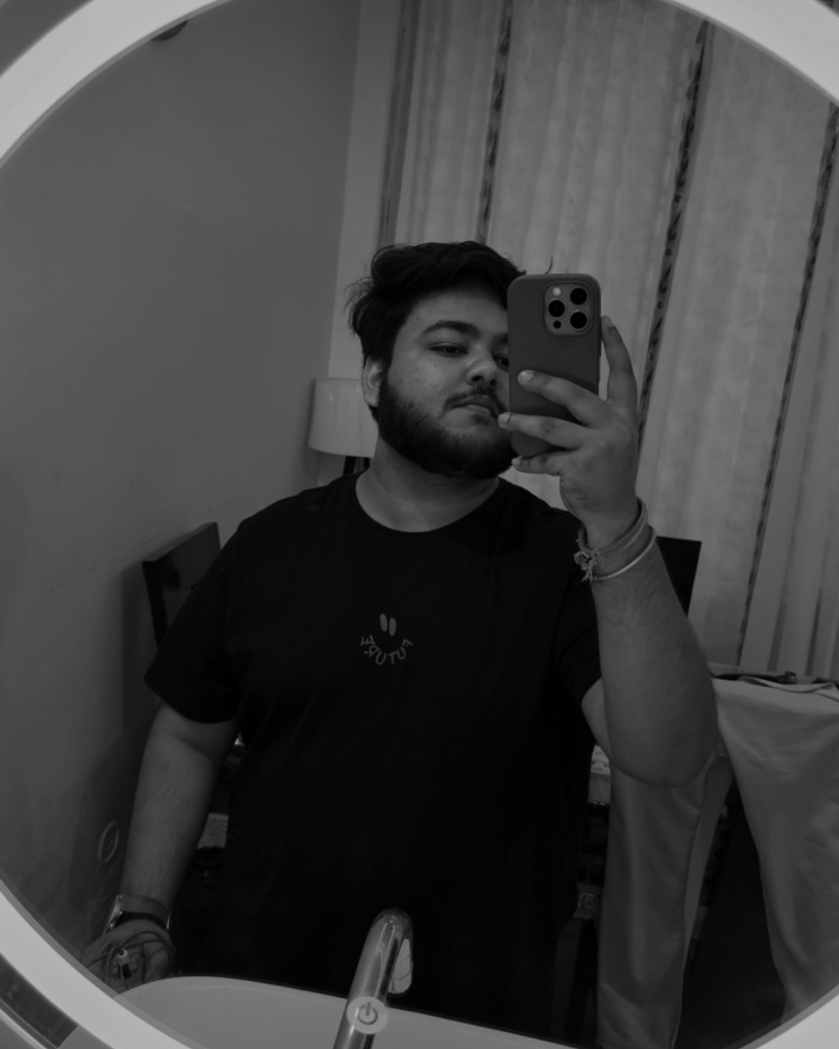 Tinder profile picture for @shashank