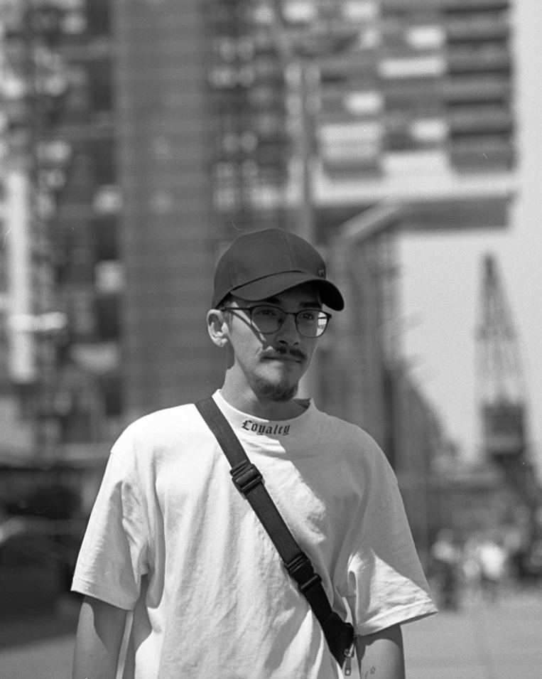 Tinder profile picture for @rdx