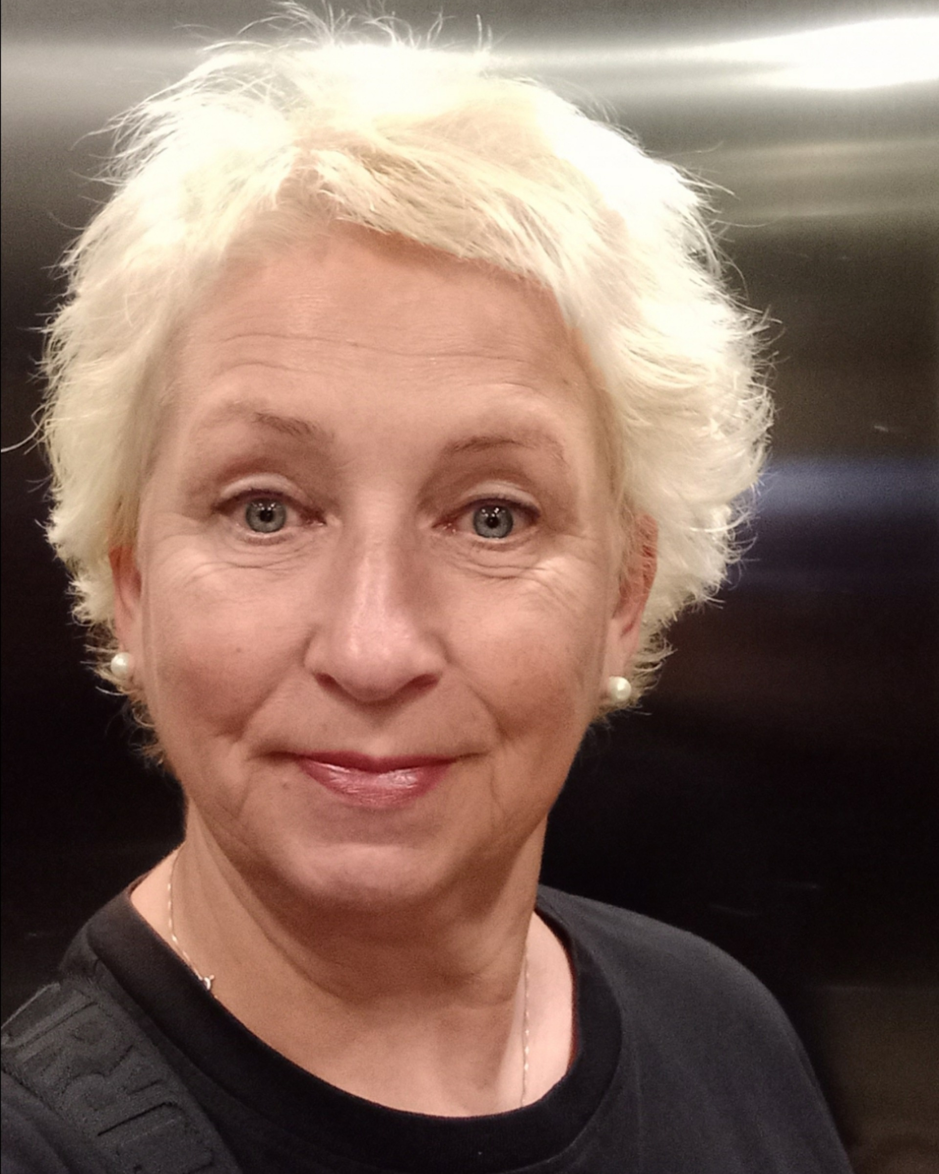 Tinder profile picture for @irina1