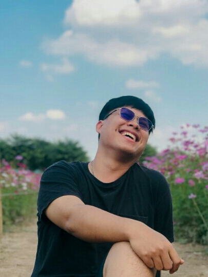 Tinder profile picture for @ton