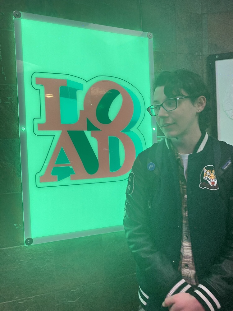 Tinder profile picture for @dyke