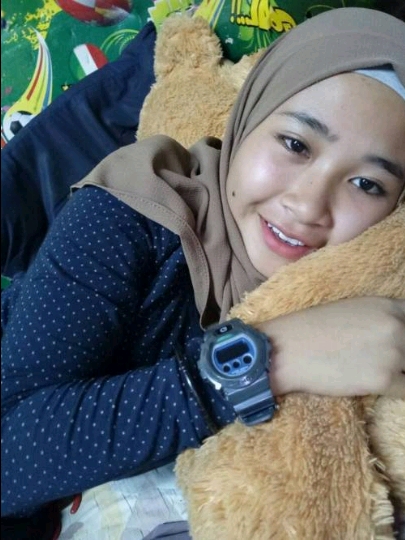 Tinder profile picture for @hidayat