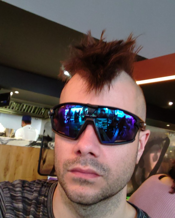 Tinder profile picture for @meadows