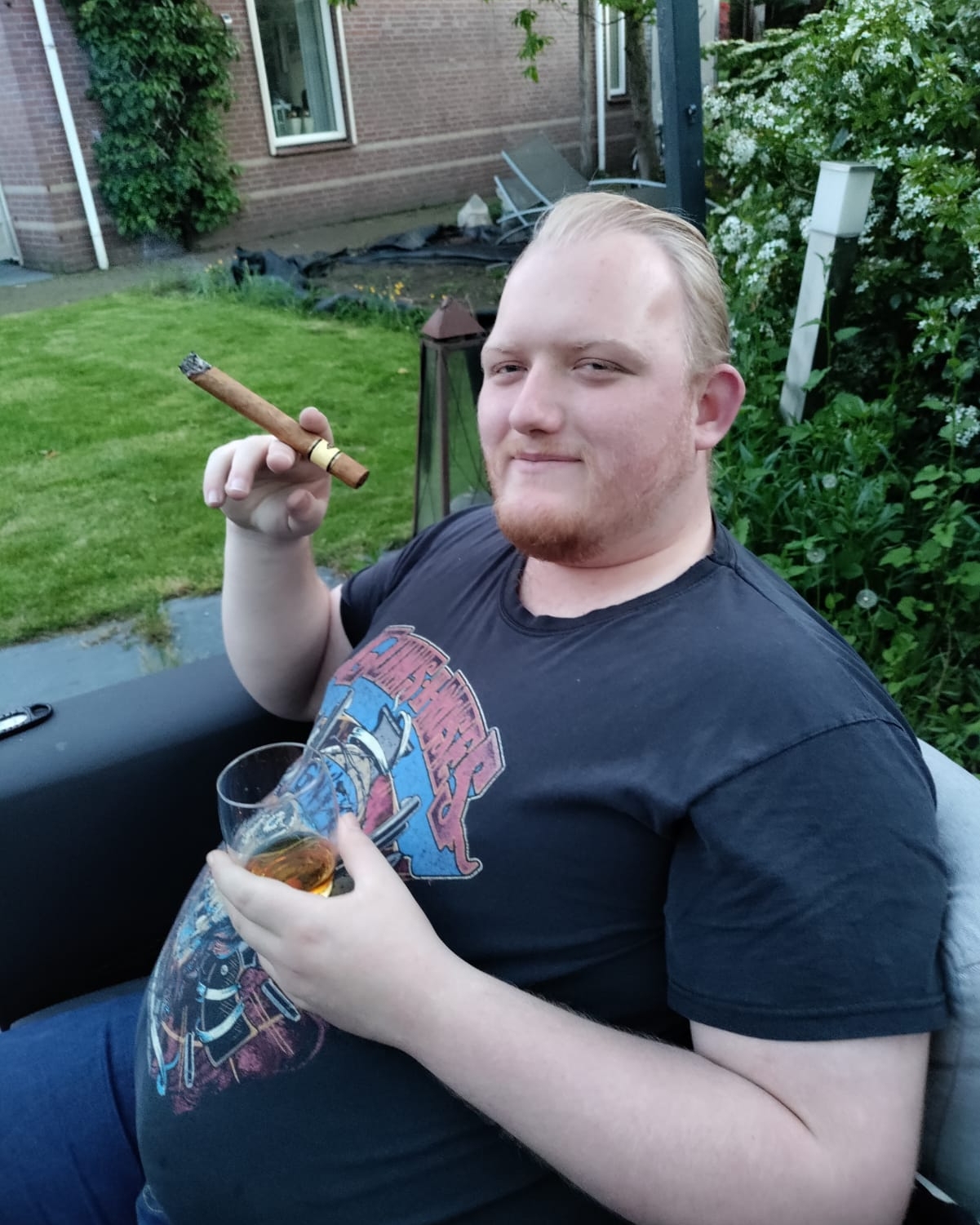 Tinder profile picture for @wahoo