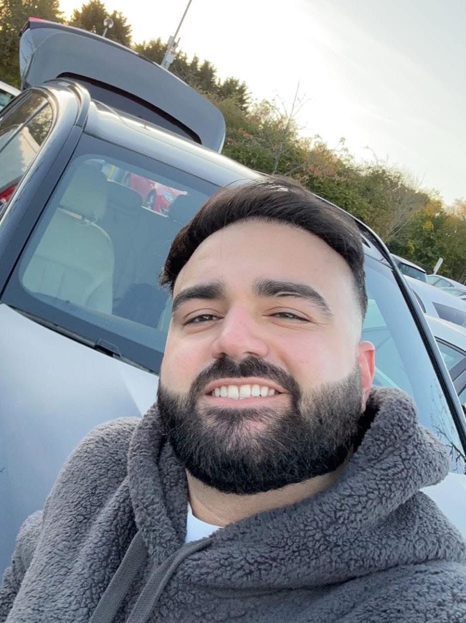 Tinder profile picture for @miko12