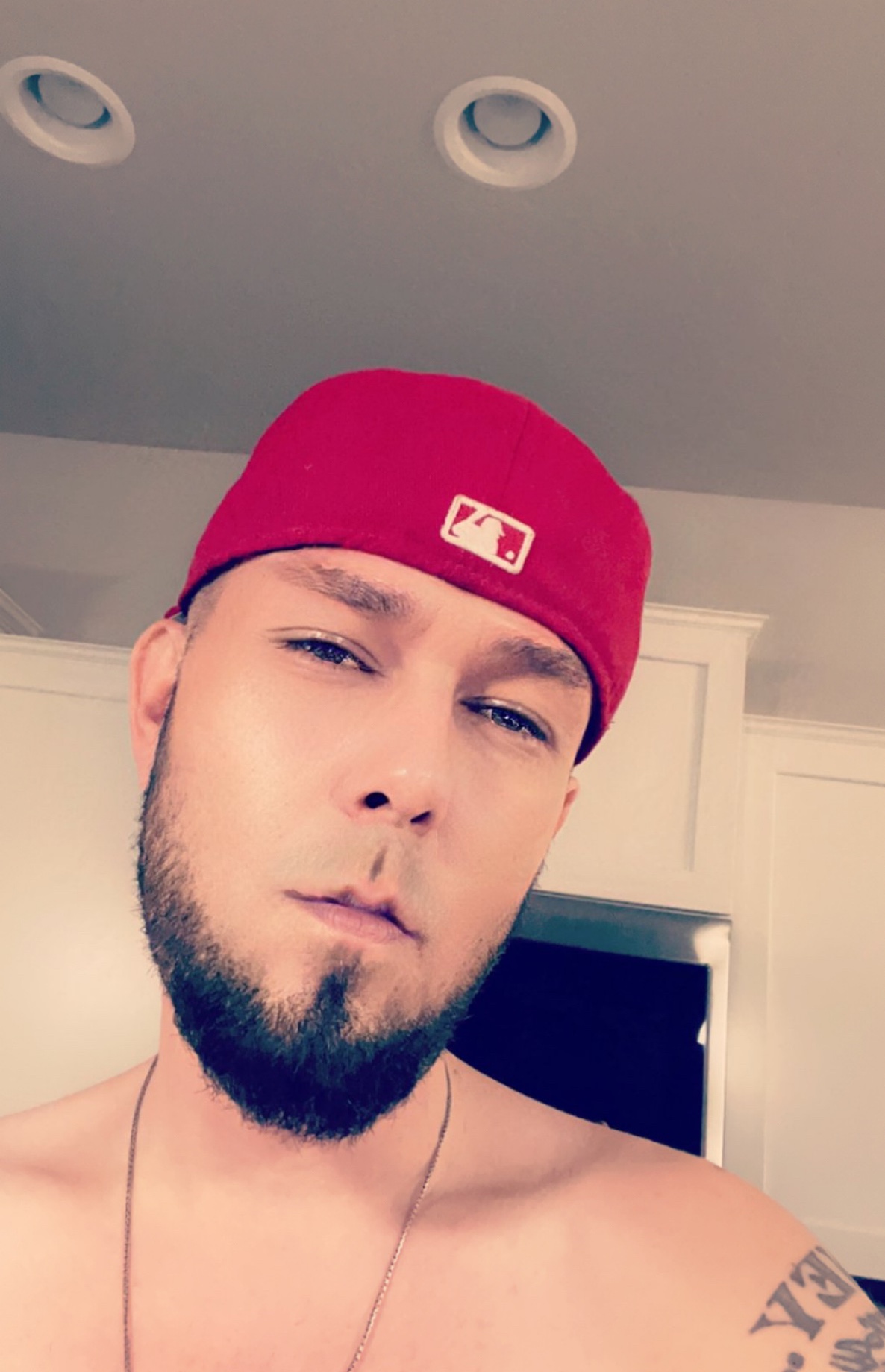Tinder profile picture for @randy