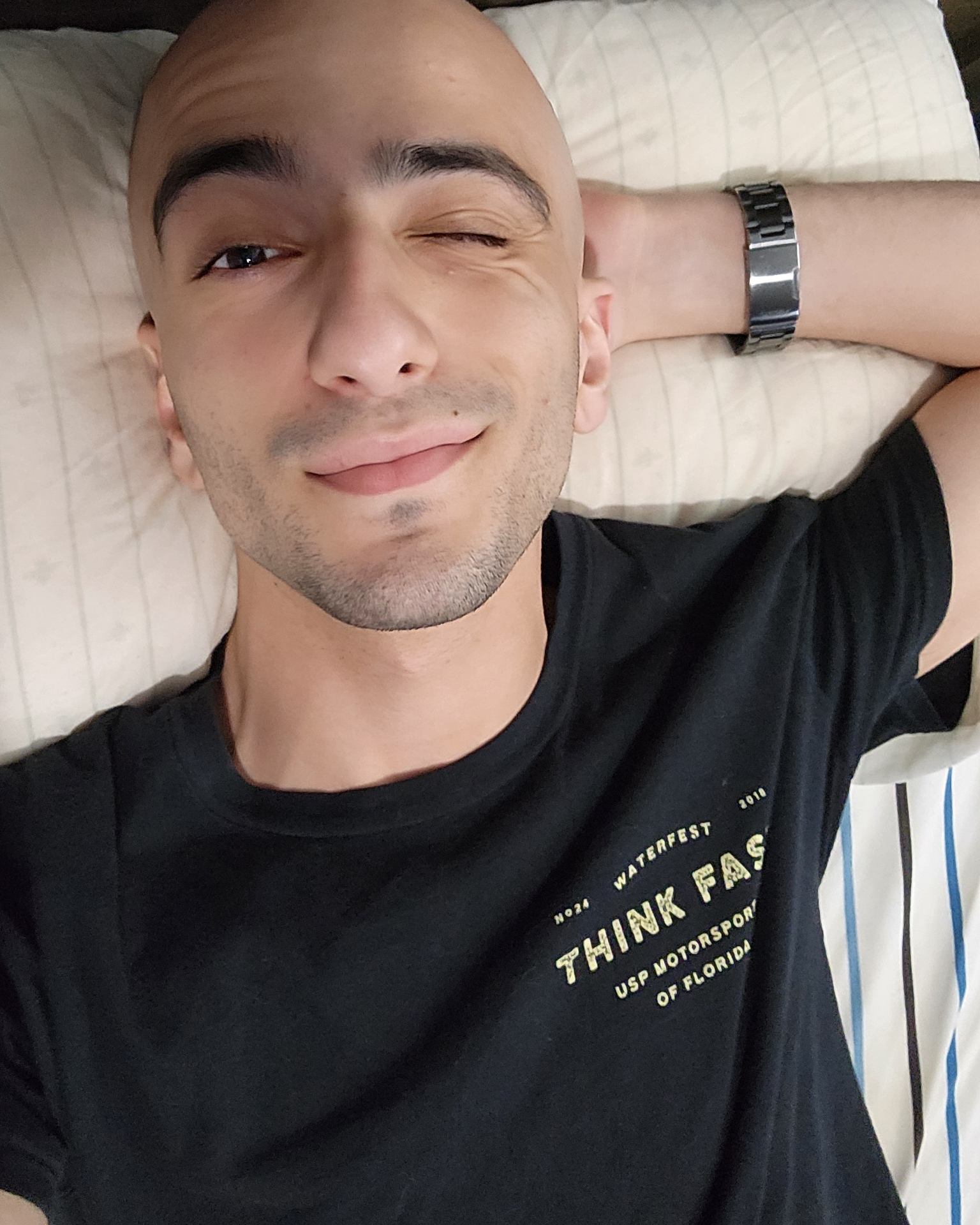 Tinder profile picture for @hash