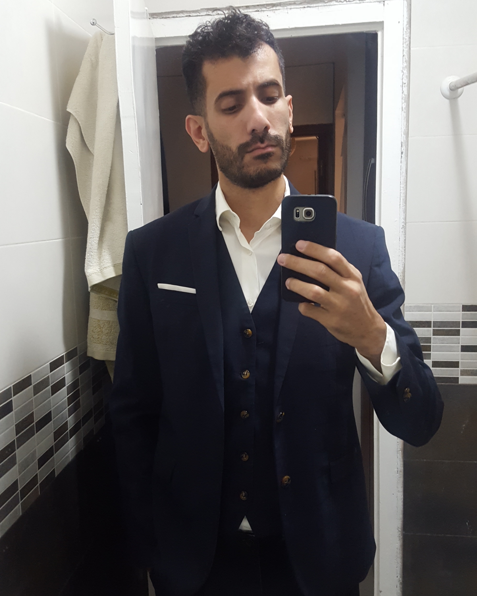 Tinder profile picture for @ergo