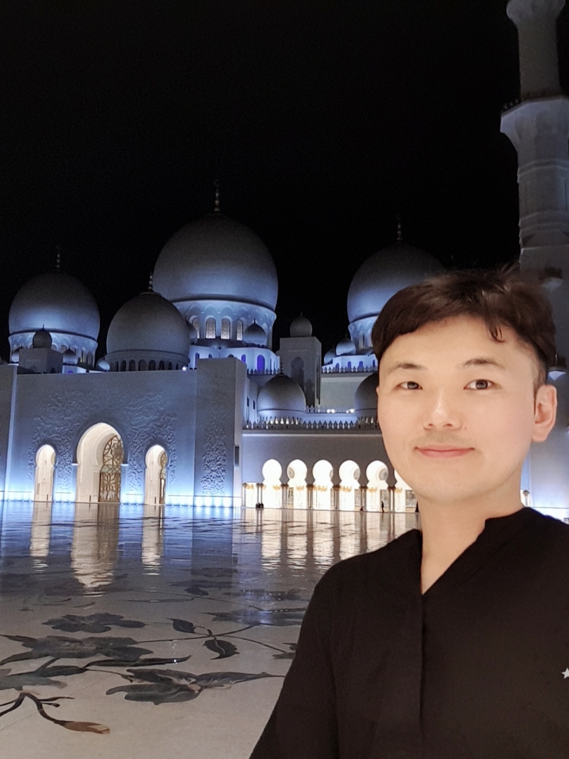 Tinder profile picture for @cleared