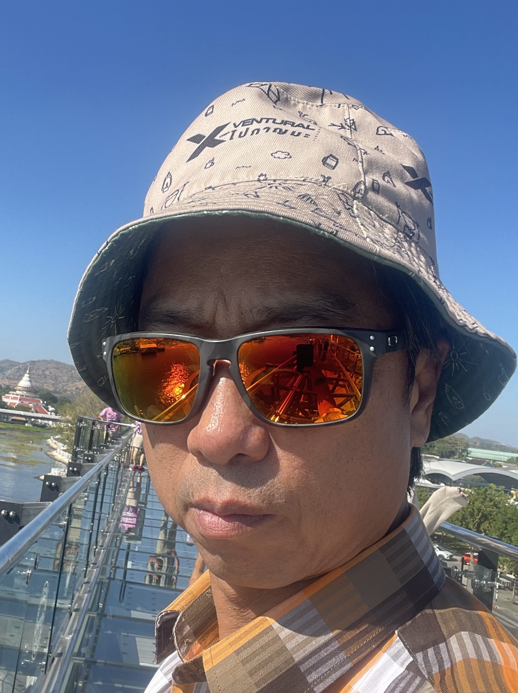 Tinder profile picture for @tong