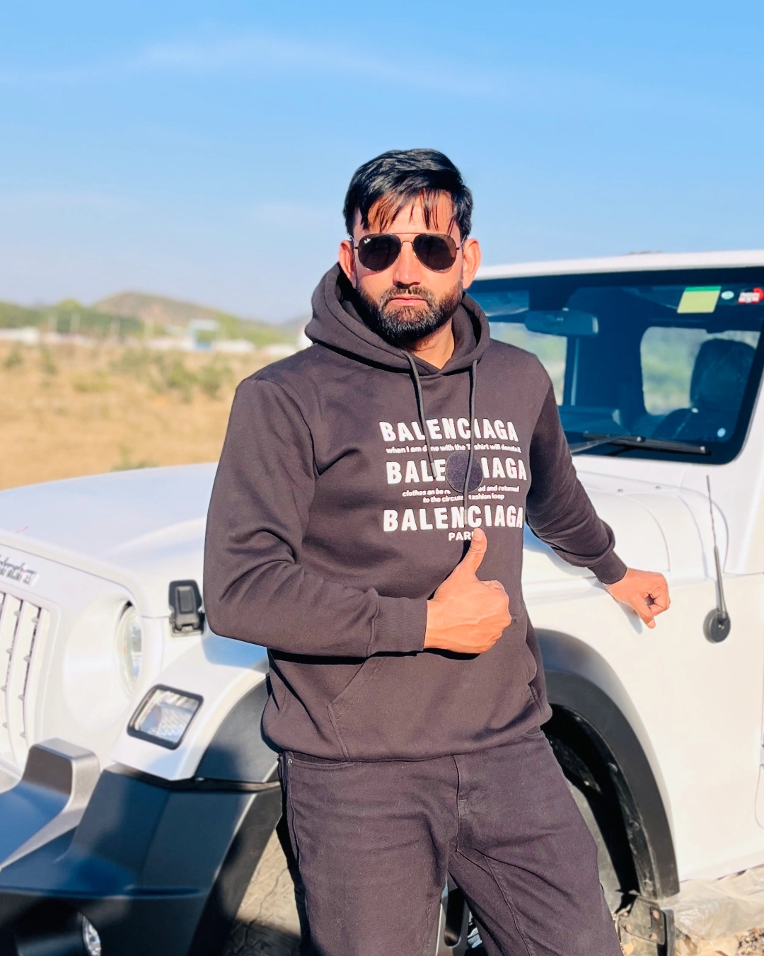 Tinder profile picture for @mahi
