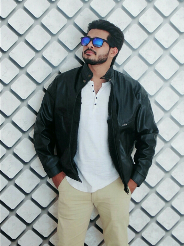Tinder profile picture for @shashi